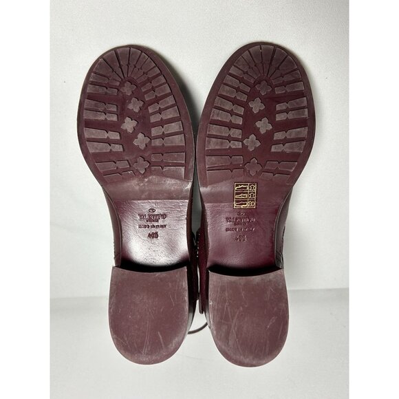 Valentino Garavani Pebbled Calfskin Rockstud Boots in Burgundy - Sz 40.5 (10.5) - Picture 7 of 10